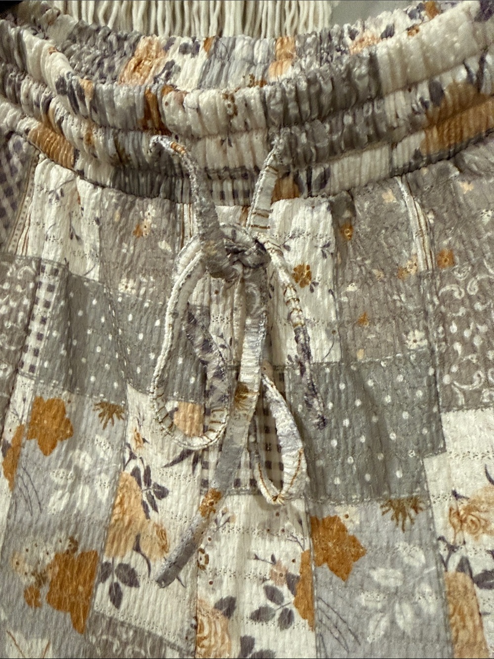 Women's Patchwork Floral Wide-Leg Pants - Gray & Mustard - Picture 3 of 5